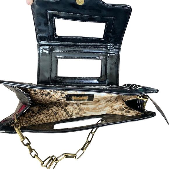 Roberto Cavalli Class NWTs Vintage Black Patent Leather Purse Chain Strap - Picture 10 of 15